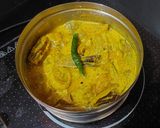 A picture of step 5 of Bhapa Chingri (Pyaaj-Roshun Diye).