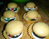 Foto langkah ke 5 dari resep Burger Cookies.