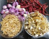 Foto langkah ke 1 dari resep Sambal Ikan Bilis Pendamping Nasi Lemak.