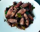 Foto langkah ke 3 dari resep Cumi bumbu hitam cabai hijau.