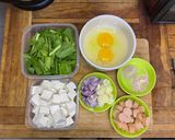 Foto langkah ke 1 dari resep Sup Tahu Telur Sosis.