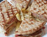 Φωτογραφία βήματος 6 της συνταγής Club sandwich αλλιώτικο! Με burger γαλοπούλας! ❤🍔