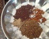 A picture of step 2 of Sindhi Kadhi.