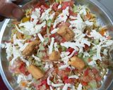 A picture of step 5 of Bhujiya chaat.