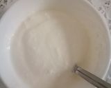 A picture of step 3 of Overnight oats with mix berries.