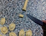 Foto del passaggio 2 della ricetta Orecchiette con le cime di rapa
