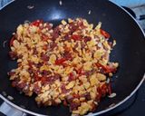 Foto langkah ke 2 dari resep Nasi Goreng Kornet.