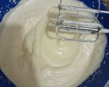 Foto del paso 1 de la receta: Bizcochuelo sin leche