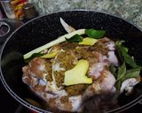 Foto langkah ke 2 dari resep Ayam Serundeng Rempah.