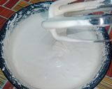 Foto langkah ke 2 dari resep Bolu Kukus Mekar Coklat Pandan.
