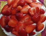 Foto del paso 14 de la receta: Tarta de chocolate, fresas y nata