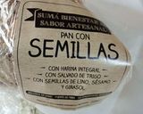 Foto del paso 5 de la receta: Sandwich de mortadela c-morrón asado 🥪❤️