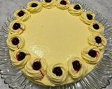 Foto del passaggio 12 della ricetta Torta con crema pasticcera ed amarene 🍒