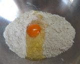 Foto del paso 2 de la receta: Masa de harina integral de espelta para tartas