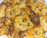 Foto del paso 7 de la receta Raviolis fresco de carne en salsa de puerro, champiñones y huevo de codorniz