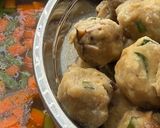 Foto langkah ke 5 dari resep Sup Sayuran Bola Tahu Jamur.