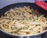 Foto del paso 5 de la receta: Pasta con salsa vegetariana al roquefort