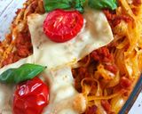 Sült lecsókrémes darált pulyka, laska tésztával, sajttal recept fázis 5 fotója