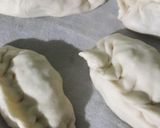 A picture of step 11 of Schezwan Noodle Momos.