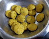 A picture of step 2 of Carom Leaves Puri.