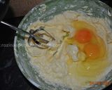 عکس مرحله 4 از دستور کیک کشمشی پرتقالی