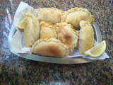 Empanadas de carne cortada a cuchillo