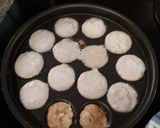 Foto langkah ke 4 dari resep Pancake Kelapa Mini.