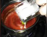 A picture of step 7 of Sweet and sour sauce.