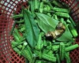 Foto langkah ke 4 dari resep Tumis Usus Kacang Panjang.