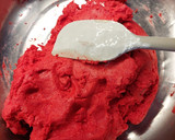 Foto del paso 1 de la receta: Alfajorcitos rojos de corazón ❤