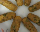 A picture of step 3 of Rice paper bullet samosa.