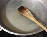 Foto del paso 1 de la receta: Garrapiñadas de maní y de semillas de girasol