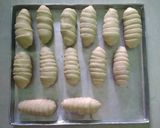 Foto langkah ke 4 dari resep Pisang molen goreng.