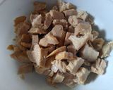 Foto langkah ke 2 dari resep Oseng Tuna Pedas.