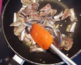 Foto del paso 2 de la receta: Revuelto de espárragos y boquerones