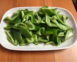 青椒梅花豬的食譜步驟1照片