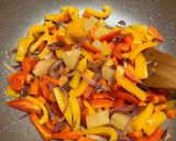 A picture of step 5 of Tofu and Pineapple Stir-Fry.