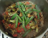 Foto del paso 1 de la receta: Arroz con costilla de cerdo, alcachofas y espárragos trigueros