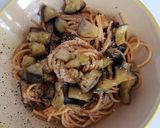 Foto del passaggio 5 della ricetta Pasta con melanzane e pomodorini