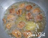 A picture of step 2 of Turai Bhajiye.