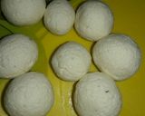 A picture of step 5 of Kala jamun Rasgulla fusion.
