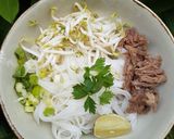 Foto langkah ke 8 dari resep Vietnamese Pho.