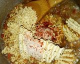 A picture of step 5 of Supreme sexy noodles😂😂.