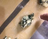 Foto del paso 7 de la receta: Raviolis de ricotta y espinaca con salsa amatriciana