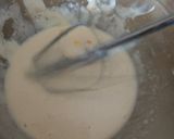 A picture of step 4 of Mango strawberry cake.