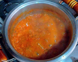 Foto del paso 2 de la receta: Salsa de tomates con aceitunas amargas
