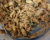 A picture of step 2 of Macroni pakora.