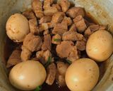 Hình bước làm 5 của món Thịt kho trứng