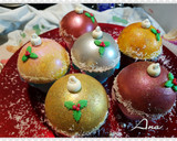 Foto del paso 6 de la receta: Cupcakes decorados con esferas de Navidad