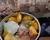 A picture of step 2 of Mango Lassi.